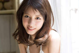 《松田るか的寫真夜現場》推定A罩杯嶄露性感的沖繩美女 《松田るか的寫真夜現場》推定A罩杯嶄露性感的沖繩美女