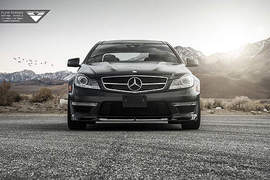 Vorsteiner改造《M-Benz C63 AMG Coupe》殺氣再升級 Vorsteiner改造《M-Benz C63 AMG Coupe》殺氣再升級