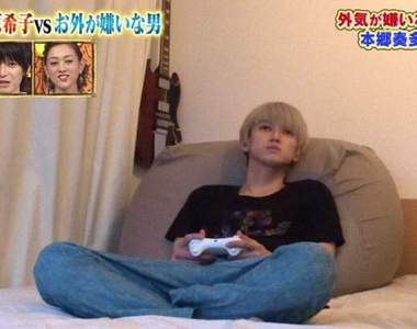 《本鄉奏多宅宅生態大公開》你有辦法一次花20小時在興趣上嗎? 《本鄉奏多宅宅生態大公開》你有辦法一次花20小時在興趣上嗎?