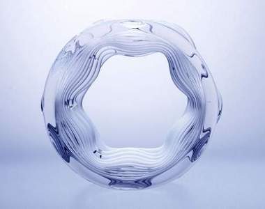 印製玻璃的《3D印表機》不可想像的美麗玻璃工藝品就這樣誕生了 印製玻璃的《3D印表機》不可想像的美麗玻璃工藝品就這樣誕生了