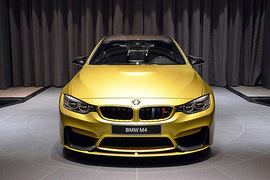 不低調《BMW M4 Coupe》黃色新衣阿布達比上身 不低調《BMW M4 Coupe》黃色新衣阿布達比上身