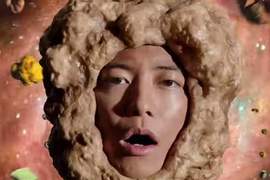《日清超壯大杯麵CM》好吃到讓佐藤健產生17種變化 《日清超壯大杯麵CM》好吃到讓佐藤健產生17種變化