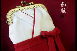 《精緻手工和風收納包》幫手機穿上可愛的巫女服 《精緻手工和風收納包》幫手機穿上可愛的巫女服