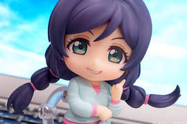 LoveLive!《東條希練習服黏土人》拿著攝影機是想偷拍誰呢 (笑) LoveLive!《東條希練習服黏土人》拿著攝影機是想偷拍誰呢 (笑)