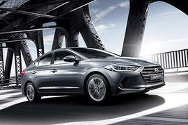 六代目《Hyundai Elantra》你是不是長得有點像誰呢? 六代目《Hyundai Elantra》你是不是長得有點像誰呢?