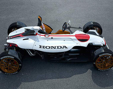 《Honda Project 2&4》四輪身驅卻有著兩輪心臟 《Honda Project 2&4》四輪身驅卻有著兩輪心臟