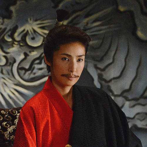 帥氣《男顏女星》絕對適合寶塚男角的日本女藝人們 帥氣《男顏女星》絕對適合寶塚男角的日本女藝人們