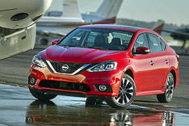 小改款《Nissan Sentra》變臉之後好像兇兇的耶 小改款《Nissan Sentra》變臉之後好像兇兇的耶
