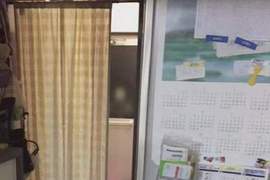 《驚悚颱風天》想上廁所卻偏偏看到窗戶外有可疑的人影…… 《驚悚颱風天》想上廁所卻偏偏看到窗戶外有可疑的人影……