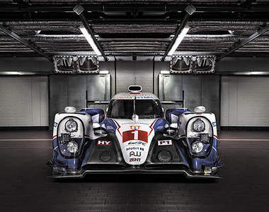 2015 年式《Toyota TS040 Hybrid》身手再進化 2015 年式《Toyota TS040 Hybrid》身手再進化