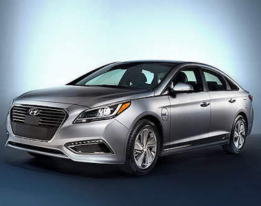 《現代Sonata Plug-in Hybrid》插電處女秀登場 《現代Sonata Plug-in Hybrid》插電處女秀登場