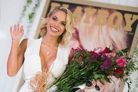 花花公子《年度玩伴女郎》28歲的Dani Mathers 花花公子《年度玩伴女郎》28歲的Dani Mathers