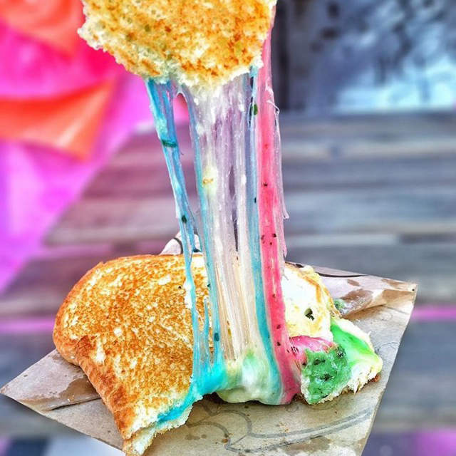 超繽紛《彩虹起司吐司》肥死我也想來一口的可愛話題美食♥ 超繽紛《彩虹起司吐司》肥死我也想來一口的可愛話題美食♥