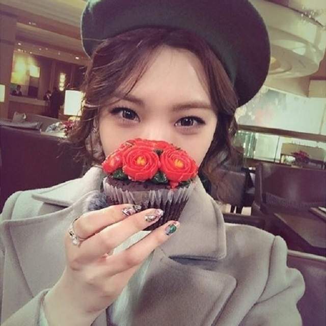 首爾超擬真《花朵杯子蛋糕》精緻到捨不得吃下(口水) 首爾超擬真《花朵杯子蛋糕》精緻到捨不得吃下(口水)