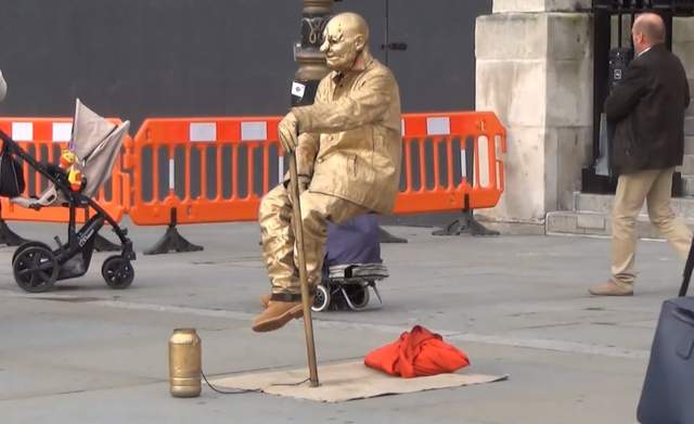 《破解懸空魔術》來看看街頭藝人如何準備 《破解懸空魔術》來看看街頭藝人如何準備