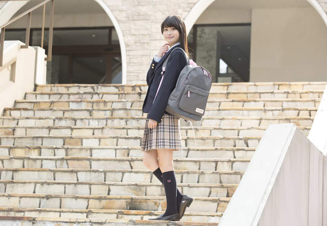 《全日本最適合制服的學生選拔》現役國2生美少女奪冠 《全日本最適合制服的學生選拔》現役國2生美少女奪冠
