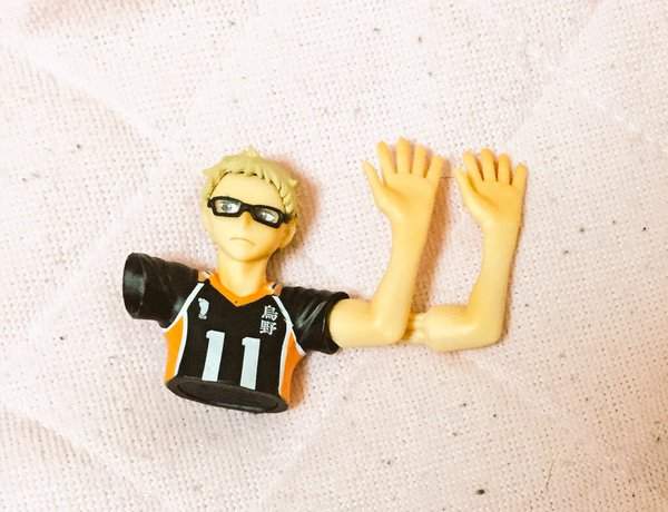 《網路的奇蹟》請大家幫忙找找轉蛋的右手?牽起命中注定的2個人…… 《網路的奇蹟》請大家幫忙找找轉蛋的右手?牽起命中注定的2個人……