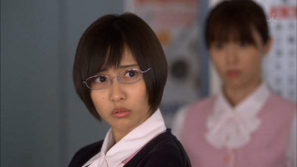 《讓人火大的同事行為》以吃檳榔心情咀嚼口香糖之類的ww