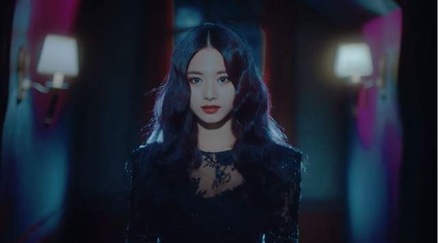 眾所期待TWICE新曲《TT》搞怪曝光♥你今天TT了嗎？