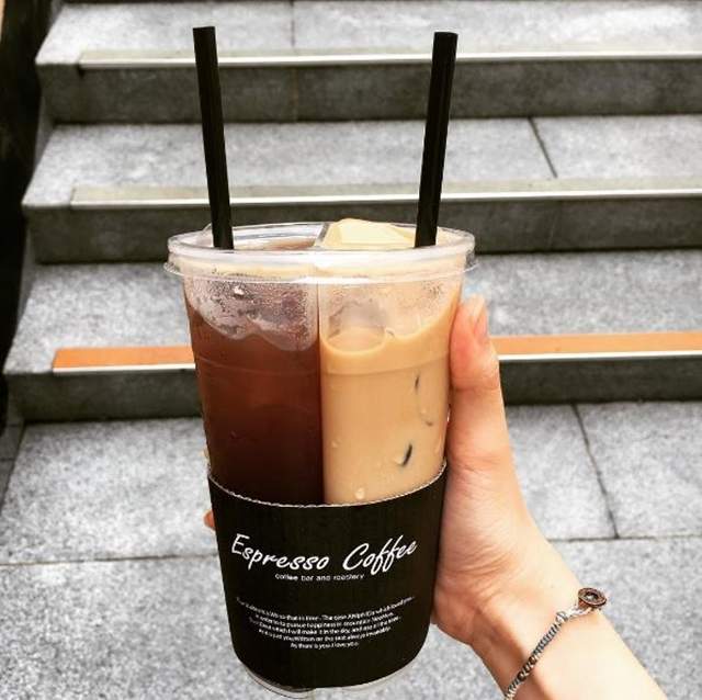 兩種口味一次滿足《首爾Coffee Zip雙享杯咖啡》現身　還有小熊咖啡冰塊萌走少女心♥