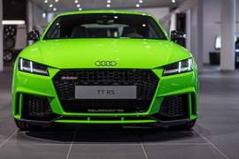 馬力400匹《Audi TT RS》綠色新衣要高調 馬力400匹《Audi TT RS》綠色新衣要高調