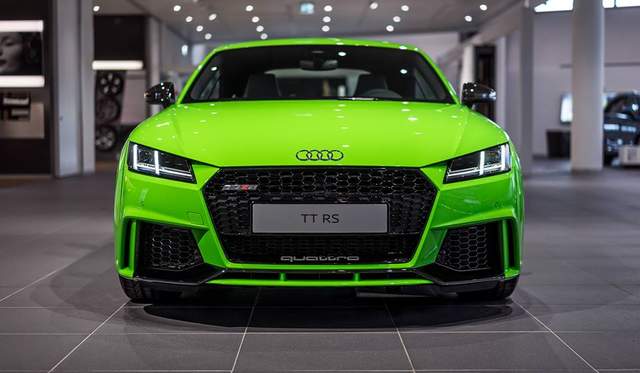 馬力400匹《Audi TT RS》綠色新衣要高調 馬力400匹《Audi TT RS》綠色新衣要高調