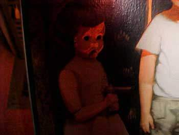 阴森名画《抵抗他的手》今天仍然在等待下一个买家 - 图片4 阴森名画《抵抗他的手》今天仍然在等待下一个买家