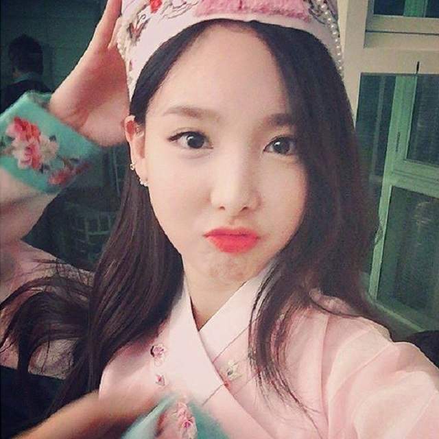 女團大調查《年紀最大卻不大的團員》怎麼看都比我們年輕阿(哭) 女團大調查《年紀最大卻不大的團員》怎麼看都比我們年輕阿(哭)