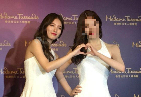 雙胞胎駕到《秀智蠟像進駐杜莎夫人蠟像館》這蠟像有個秘密讓粉絲超暖心你知嗎？