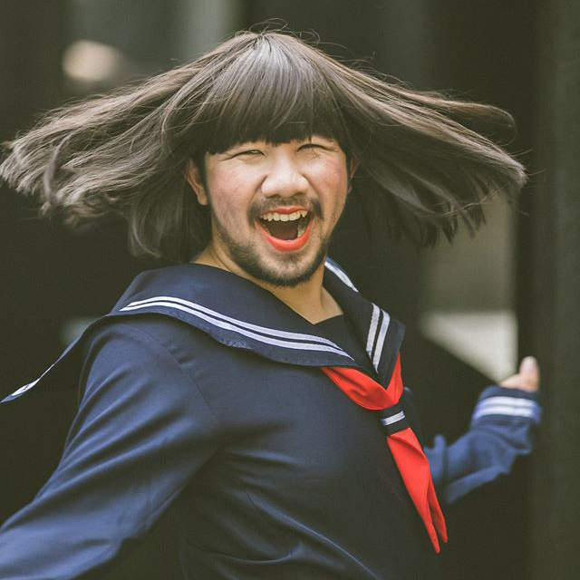 泰正點《水手服歐吉桑》超強烈天使笑顏絕對也是千年一遇 (((^艸^)))