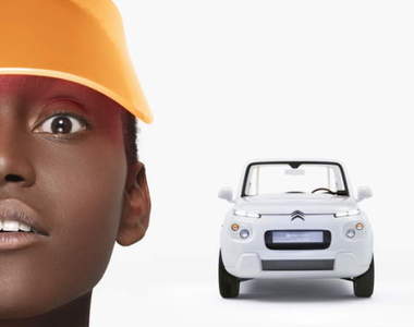 《Citroen E-MEHARI Styled By Courreges》純白概念好時尚 《Citroen E-MEHARI Styled By Courreges》純白概念好時尚
