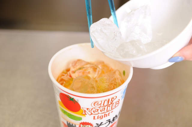 《泡面剉冰》恶搞味浓厚却是官方食谱的炎夏泡面对策