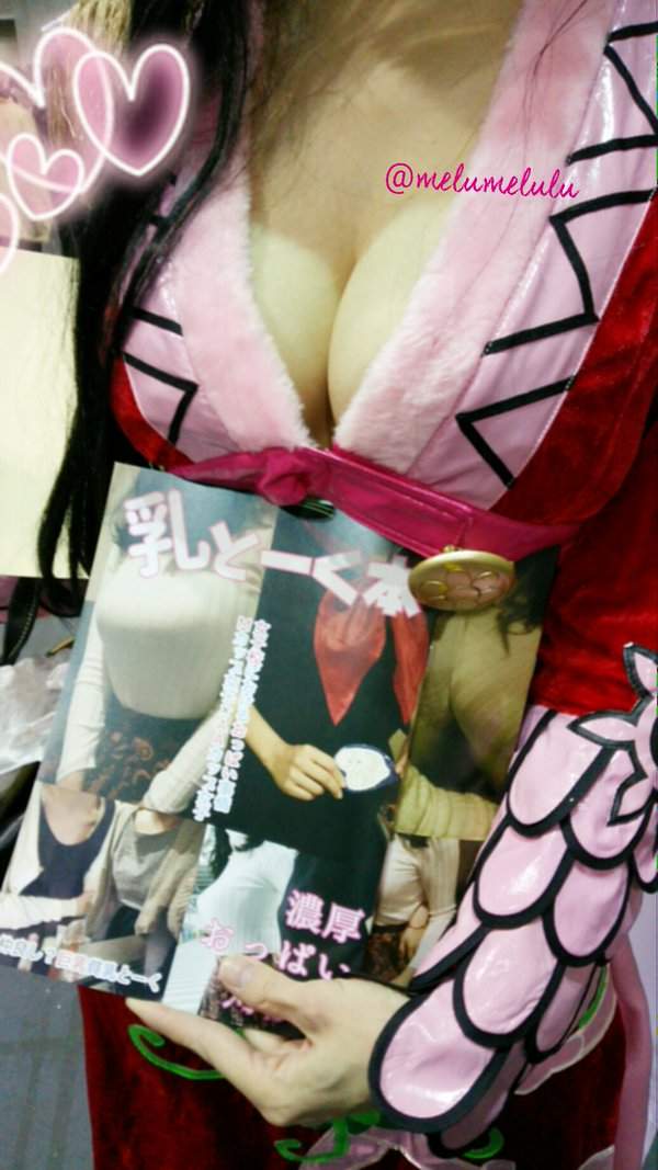 同人誌的主角是乳《巨乳貧乳女高中生談話集》高中有M罩杯是什麼概念…… 同人誌的主角是乳《巨乳貧乳女高中生談話集》高中有M罩杯是什麼概念……