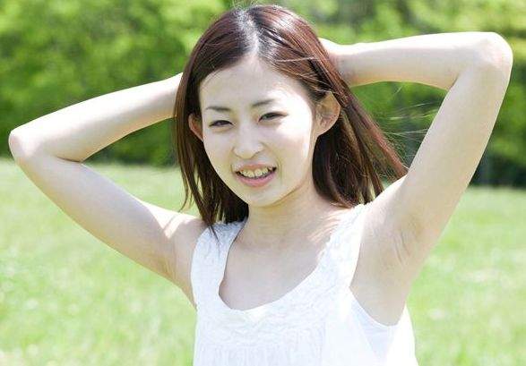 《無法忍受的女生味道》有撲鼻氣味的少女是我女友OMG 《無法忍受的女生味道》有撲鼻氣味的少女是我女友OMG
