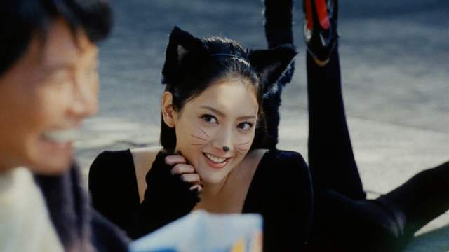 小惡魔魅力全開的《貓感女星》看起來也像貓咪一樣難以捉摸