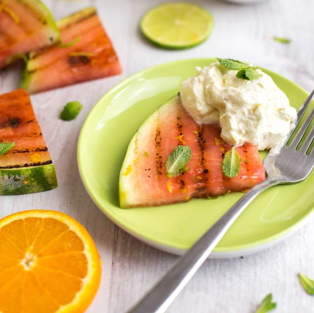 創意料理《香煎西瓜排》當視覺衝擊味覺時又會擦出什麼火花? 創意料理《香煎西瓜排》當視覺衝擊味覺時又會擦出什麼火花?