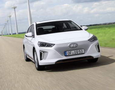 《Hyundai IONIQ Electric》純電新同學夠不夠力呢? 《Hyundai IONIQ Electric》純電新同學夠不夠力呢?