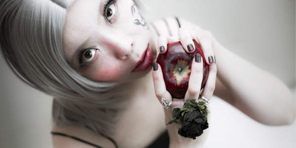 黑魔術附屬品《戀愛魔咒毒蘋果》要你中深深愛上我的毒❤