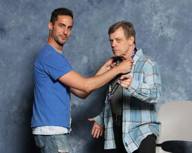 《星際大戰》影迷夢想成真 家裡一整排偶像見面照～