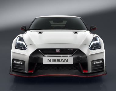 馬力600匹《Nissan GT-R Nismo》超狂東瀛戰神紐柏林現身 馬力600匹《Nissan GT-R Nismo》超狂東瀛戰神紐柏林現身