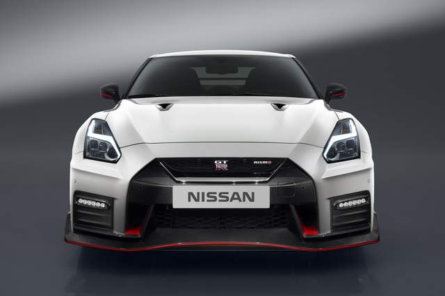 馬力600匹《Nissan GT-R Nismo》超狂東瀛戰神紐柏林現身 馬力600匹《Nissan GT-R Nismo》超狂東瀛戰神紐柏林現身