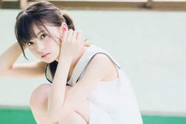 《齋藤飛鳥的寫真夜現場》楚楚動人的小顏美少女 《齋藤飛鳥的寫真夜現場》楚楚動人的小顏美少女