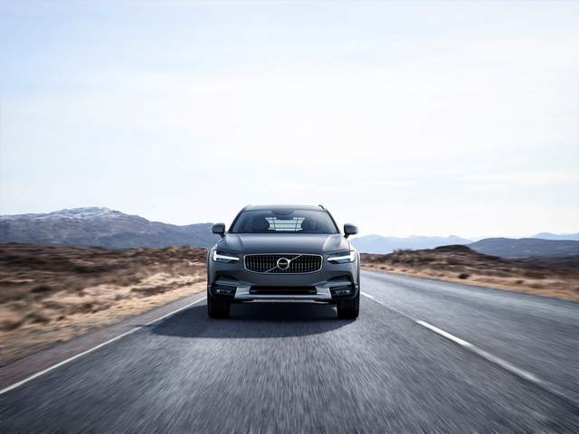 《Volvo V90 Cross Country》跨界旗艦正式登基 《Volvo V90 Cross Country》跨界旗艦正式登基
