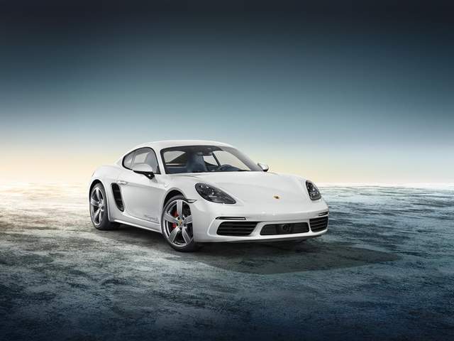銀白好搭《Porsche 718 Cayman S》精心妝點開曼鱷 銀白好搭《Porsche 718 Cayman S》精心妝點開曼鱷
