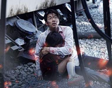 韓國大型災難片《屍速列車》想躲避殭屍?上車就對了...... 韓國大型災難片《屍速列車》想躲避殭屍?上車就對了......