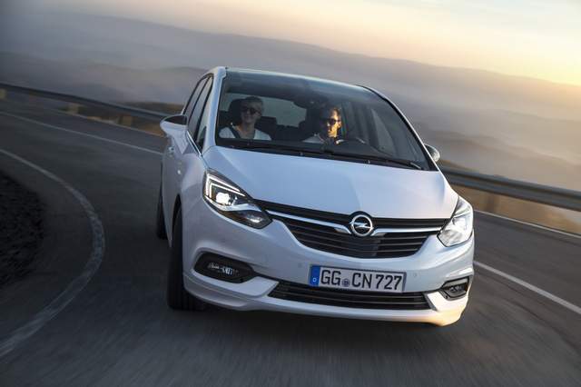 小改款《Opel Zafira》超人氣轎旅也來變臉