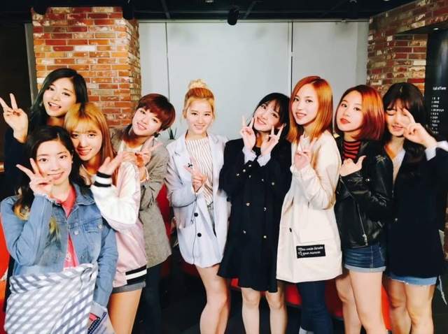 大學生票選《最希望在校慶上看到的藝人》第一名果然是她們阿♥