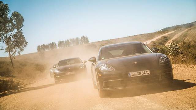 新世代《Porsche Panamera》自己的間諜照自己拍? 新世代《Porsche Panamera》自己的間諜照自己拍?