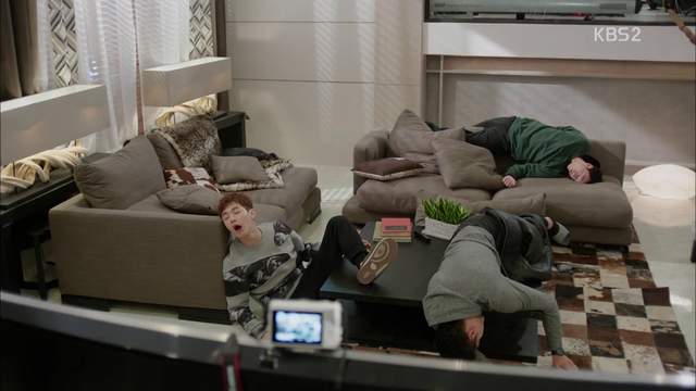 大學生才懂的《新生VS老鳥心態》上課?等我睡醒再說吧zZzZ 大學生才懂的《新生VS老鳥心態》上課?等我睡醒再說吧zZzZ