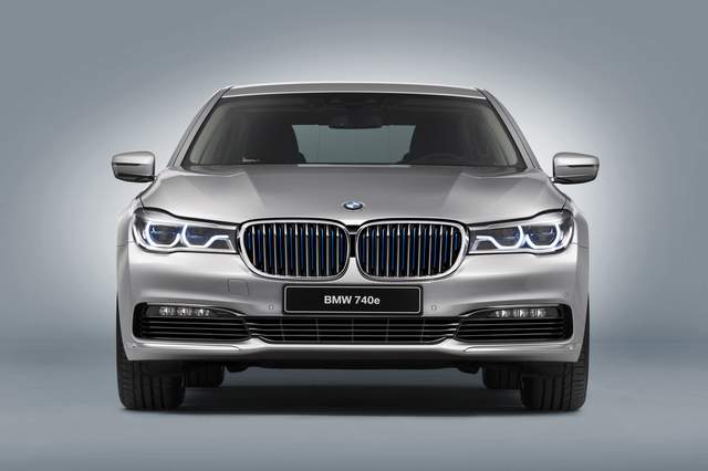 《BMW 740e iPerformance》環保新成員預告日內瓦現身 《BMW 740e iPerformance》環保新成員預告日內瓦現身